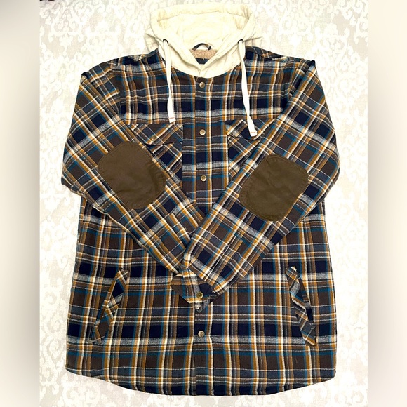 Legendary Whitetails Camp Night Hooded Flannel Shirt Jacket - Picture 4 of 9